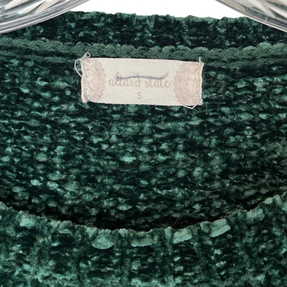Altar’d State Green Black Chenille Curved Hem Crewneck Long Sleeve Sweater Small - Picture 4 of 5